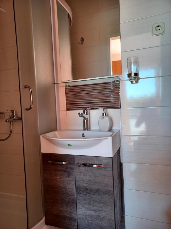 Apartmani Ivic Paka Rab Banjol Luaran gambar